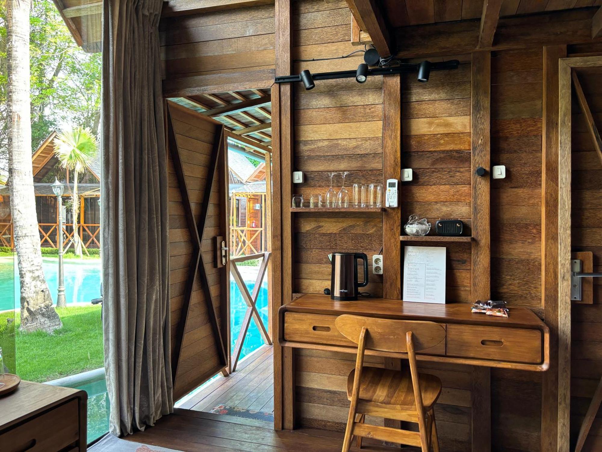 Bali Lagoon Bungalows, Nusa Dua Benoa Exterior photo